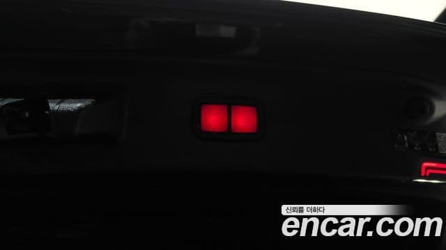 Mercedes-Benz S-Class 2024 — Photo 7/32