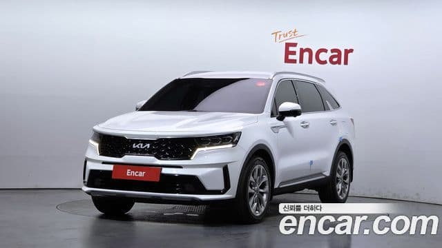 Kia Sorento 2023 — Фото 1/20