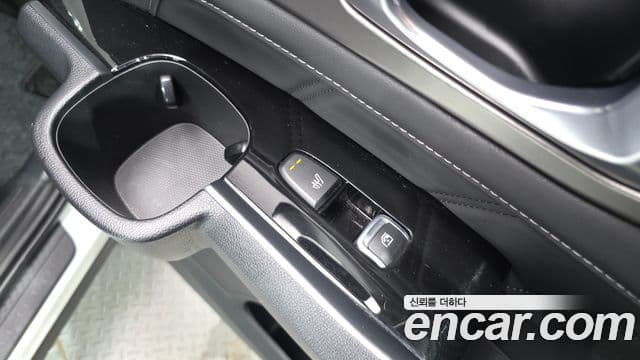 Kia Sorento 2023 — Photo 14/33