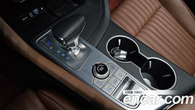 Genesis G70 2020 — Photo 8/20