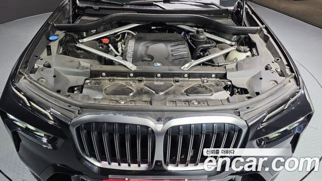 BMW X7 2023 — Photo 14/37
