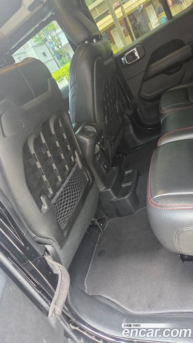 Jeep Wrangler 2019 — Photo 7/20