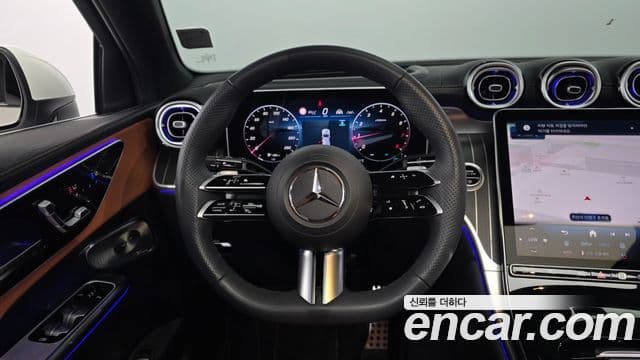 Mercedes-Benz GLC-Class 2025 — Photo 7/20