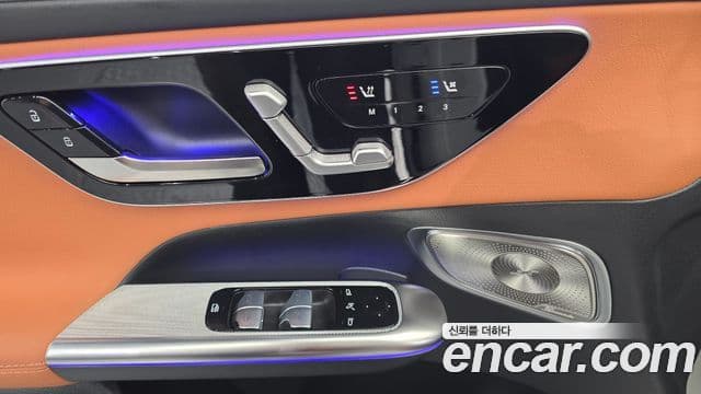 Mercedes-Benz GLC-Class 2025 — Photo 16/20