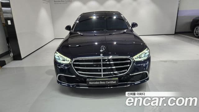 Mercedes-Benz S-Class 2025 — Photo 5/20