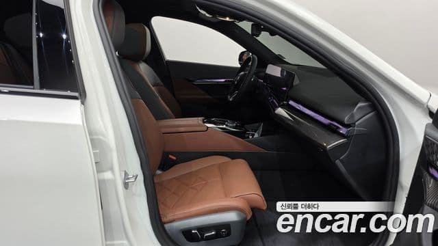 BMW 5 Series 2025 — Photo 9/34
