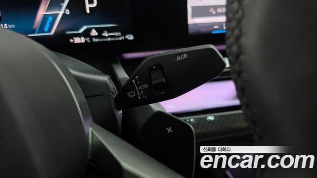 BMW 5 Series 2025 — Photo 13/34