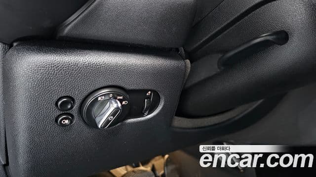 Mini Cooper Electric 2023 — ფოტო 12/30