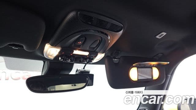 Mini Cooper Electric 2023 — ფოტო 26/30