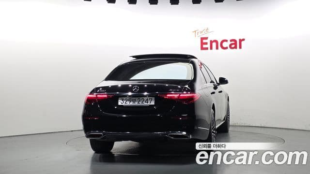 Mercedes-Benz S-Class 2021 — Photo 14/34