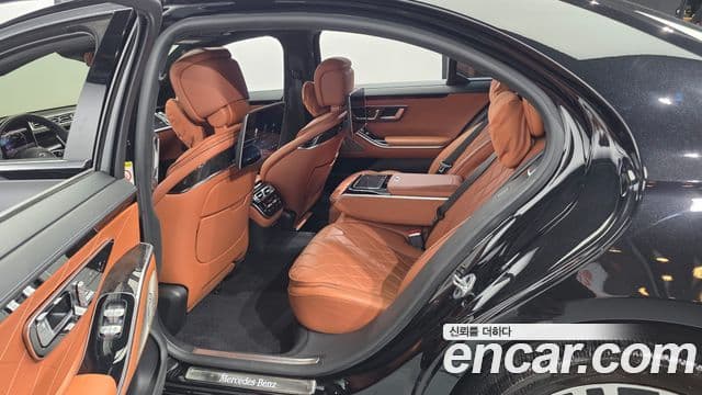 Mercedes-Benz S-Class 2021 — Photo 23/34