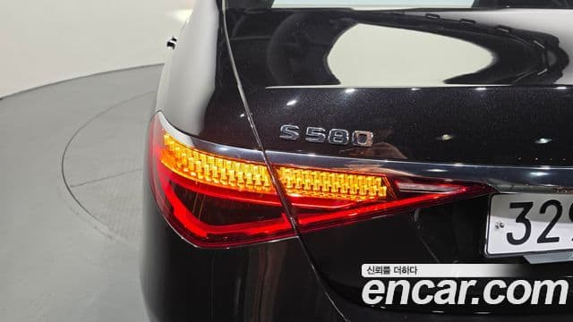 Mercedes-Benz S-Class 2021 — Photo 5/34