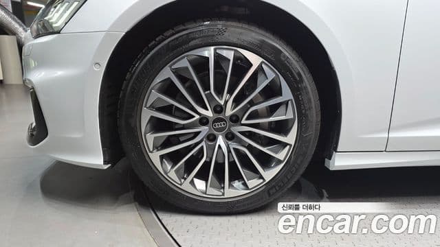 Audi A6 2025 — Şəkil 13/33