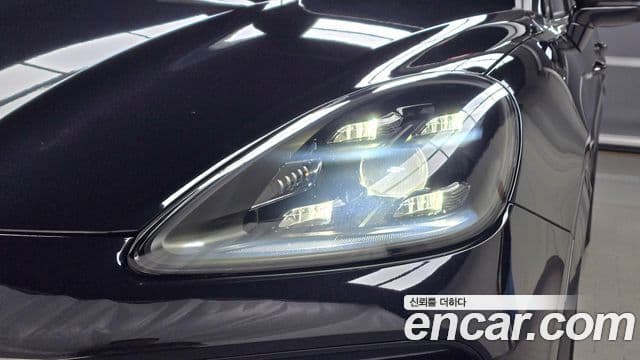 Porsche Cayenne 2020 — ფოტო 6/34