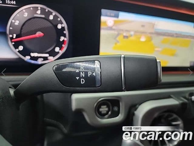 Mercedes-Benz G-Class 2022 — Photo 5/20