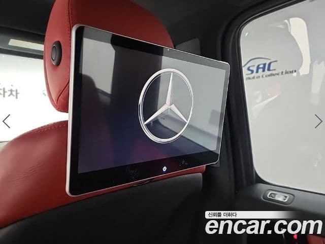 Mercedes-Benz G-Class 2022 — Photo 8/20