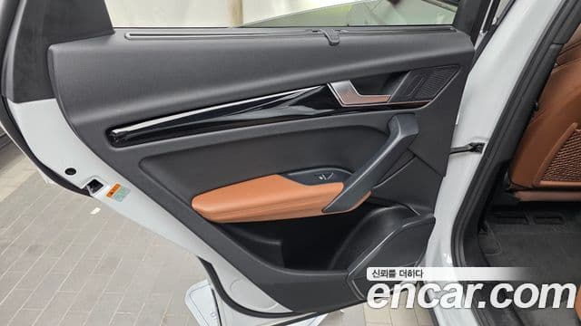 Audi Q5 2022 — Photo 24/32