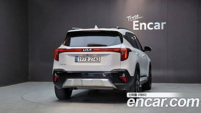 Kia Seltos 2022 — ფოტო 26/30