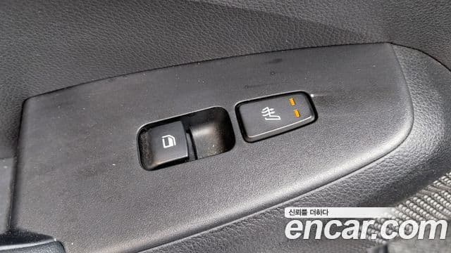 Kia Seltos 2022 — ფოტო 15/30