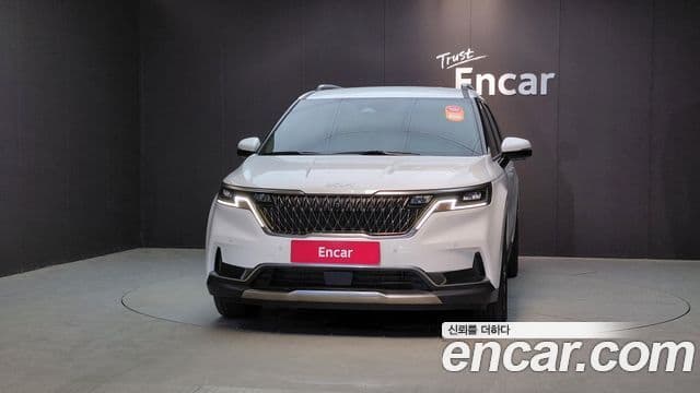 Kia Carnival 2023 — Фото 3/20