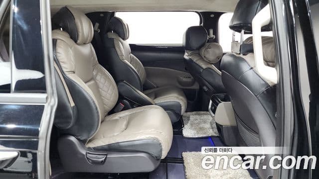 Kia Carnival 2024 — Фото 11/20