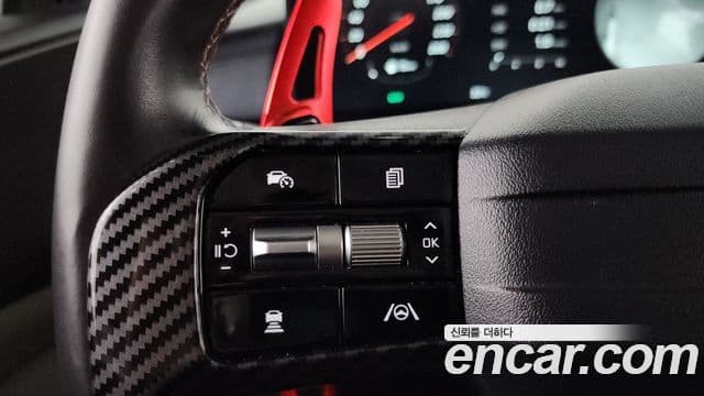 Kia Carnival 2024 — Фото 17/20