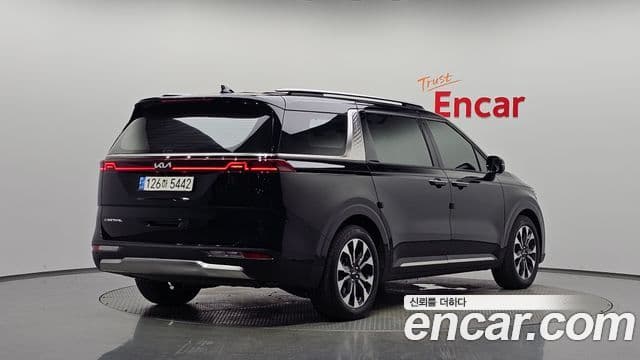 Kia Carnival 2022 — Фото 2/20