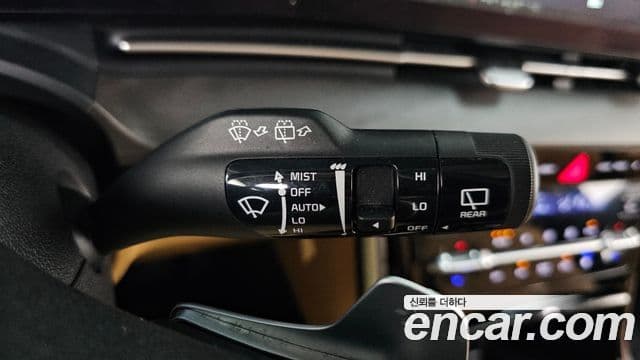 Kia Carnival 2022 — Фото 18/20