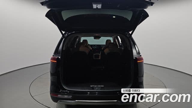 Kia Carnival 2022 — Фото 20/20