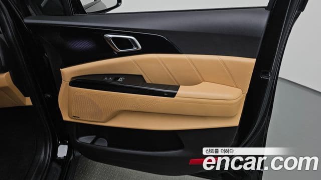 Kia Carnival 2022 — Photo 22/35