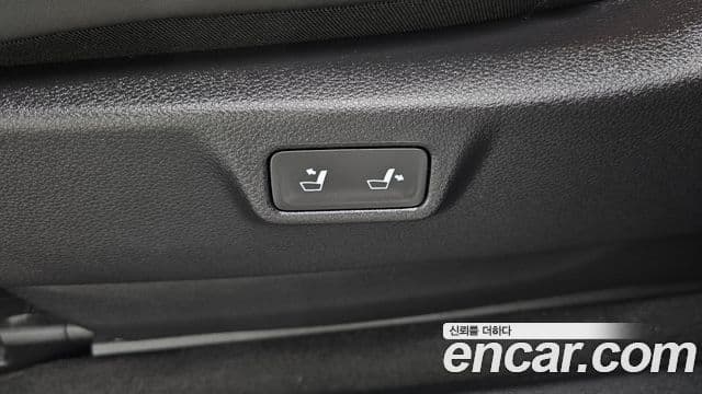 Kia Carnival 2022 — Photo 19/35