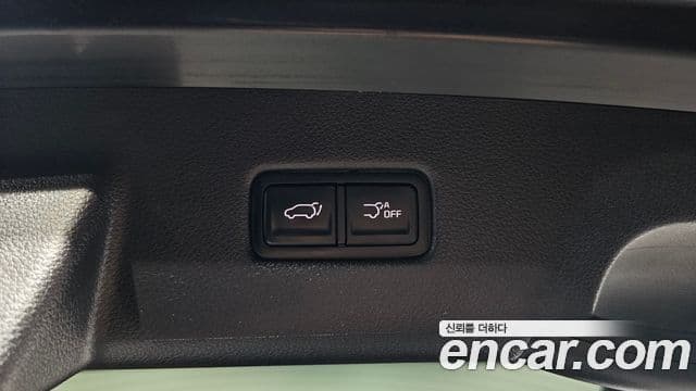 Kia Carnival 2022 — Photo 23/35