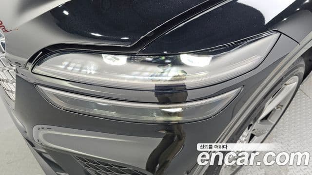Genesis GV70 2022 — Şəkil 16/37