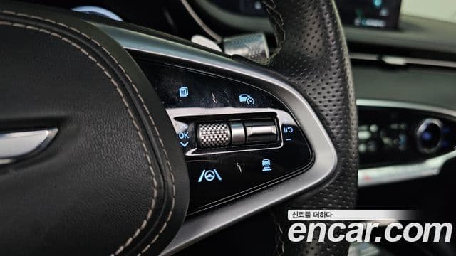 Genesis GV70 2022 — Şəkil 35/37