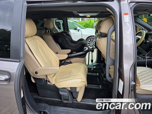 Toyota Sienna 2024 — ფოტო 12/12