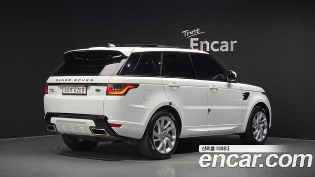 Land Rover Range Rover Sport 2018 — Şəkil 15/37