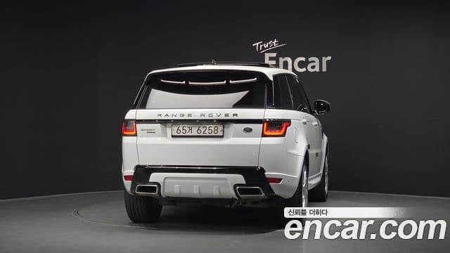 Land Rover Range Rover Sport 2018 — Şəkil 16/37