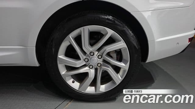 Land Rover Range Rover Sport 2018 — Şəkil 27/37