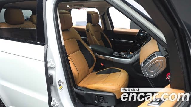 Land Rover Range Rover Sport 2018 — Şəkil 29/37