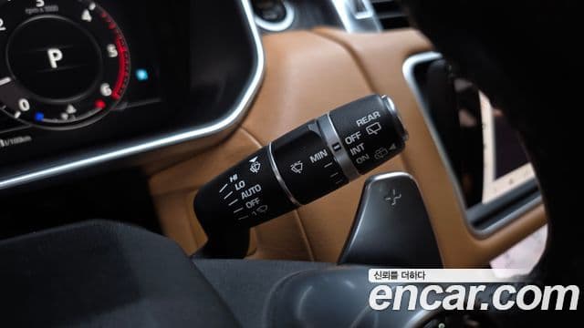 Land Rover Range Rover Sport 2018 — Şəkil 9/37