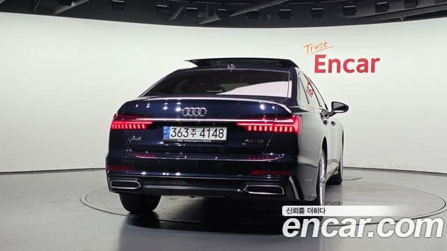 Audi A6 2021 — ფოტო 8/20