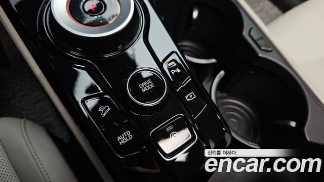 Kia Sportage 2024 — Фото 17/20