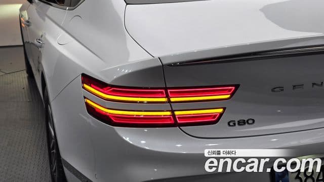 Genesis G80 2024 — ფოტო 8/31