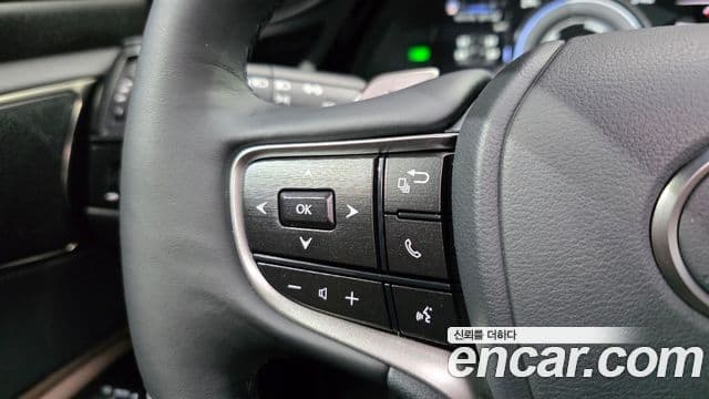Lexus ES300h 2026 — Photo 7/32