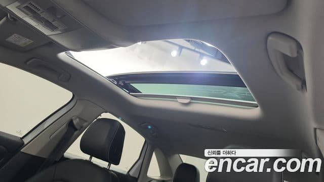 Volkswagen Jetta 2023 — ფოტო 15/32