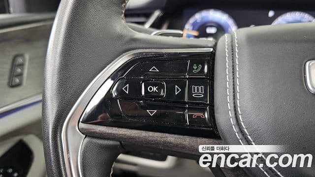 Jeep Grand Cherokee 2022 — Photo 24/35