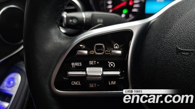 Mercedes-Benz C-Class 2019 — Şəkil 21/35