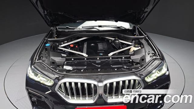 BMW X6 2022 — Photo 18/20