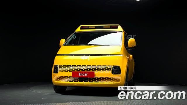 Hyundai Staria 2025 — Фото 3/20