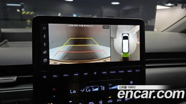 Hyundai Staria 2025 — Фото 14/20
